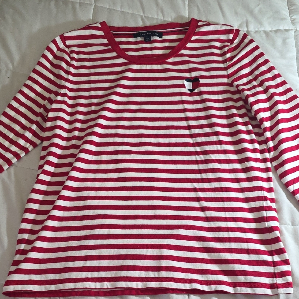 Tommy Hilfiger Red and White Striped 3/4 Sleeve Shirt Size L